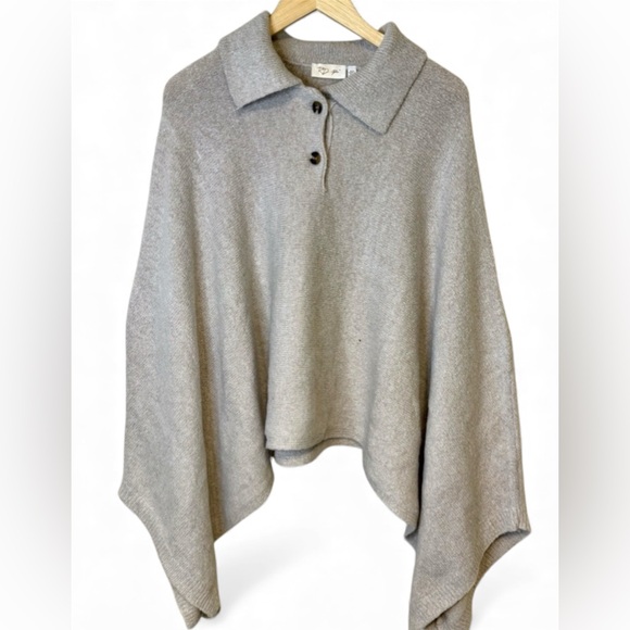 RD Style Sweaters - RD Style Heather Gray Buttoned Poncho